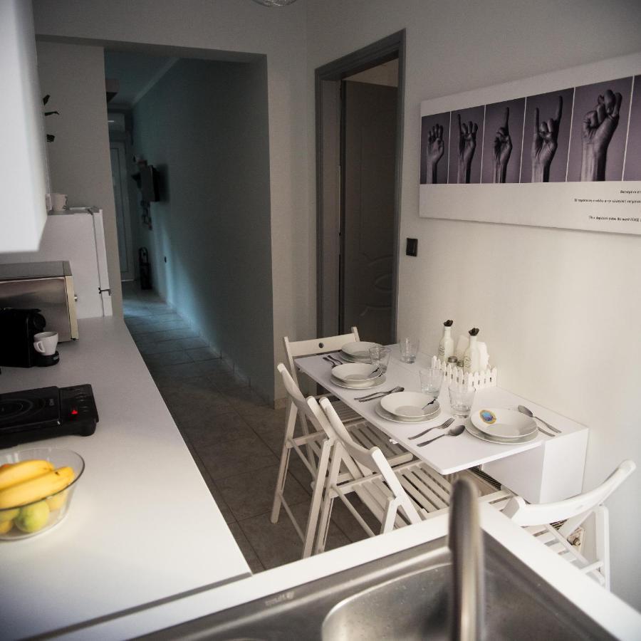 Chrisandro Apartments 아테네 외부 사진
